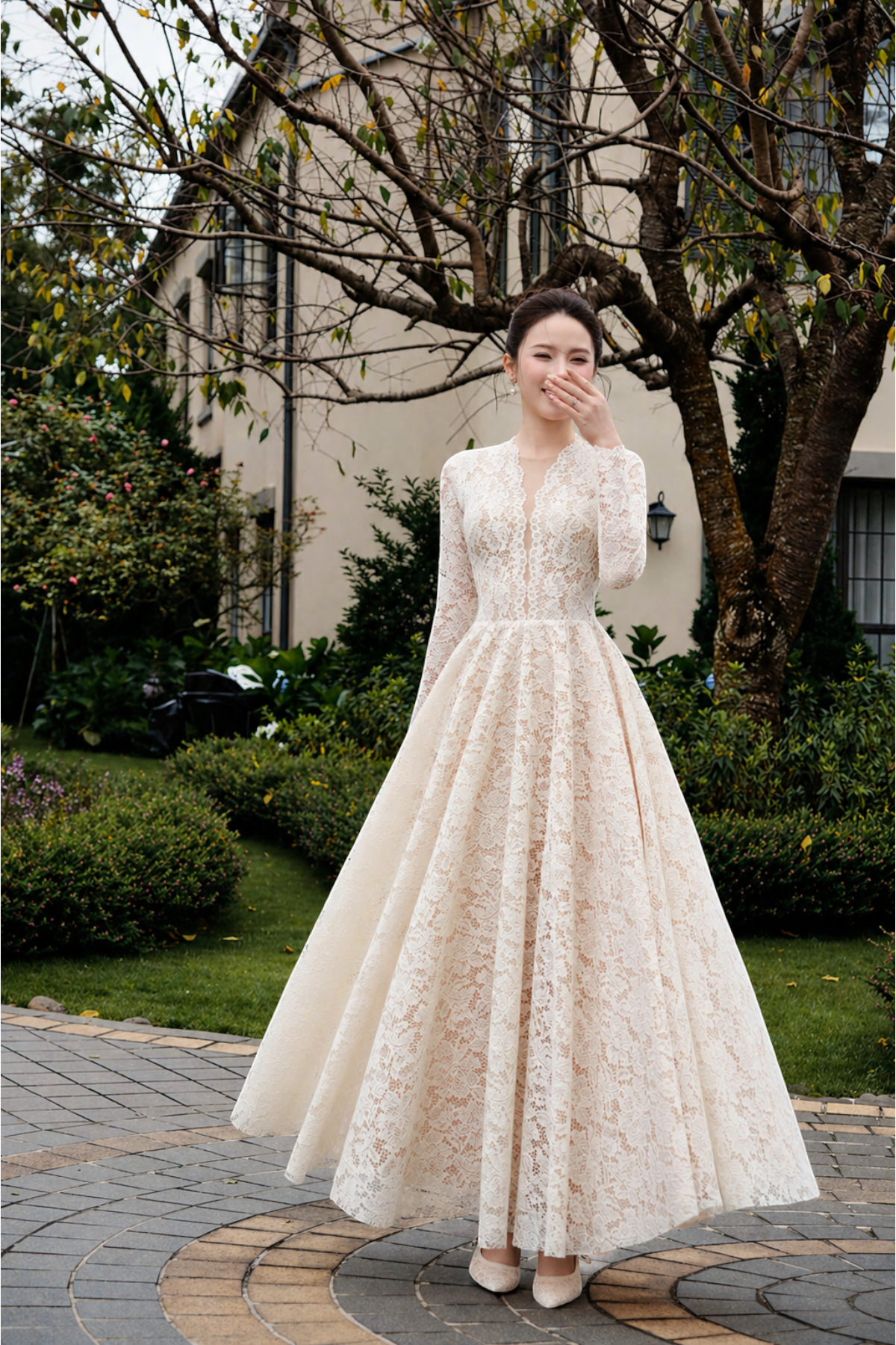 SERAPHINA LACE GOWN