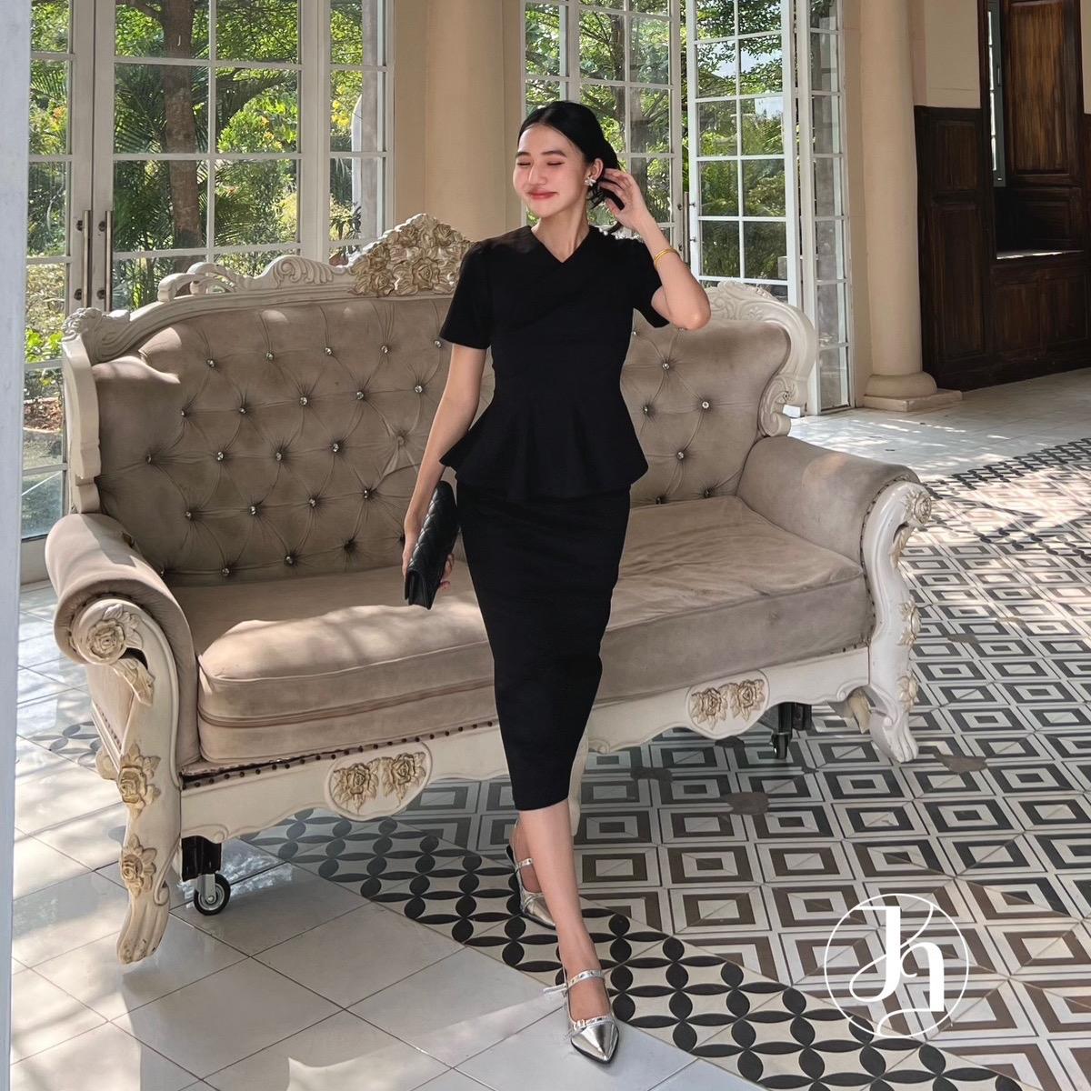 Curved Panel Peplum Top