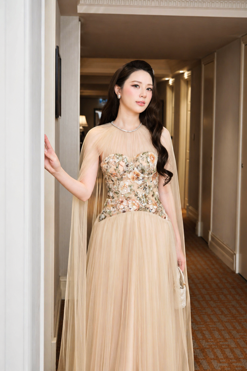 AURELIA BLOOM GOWN